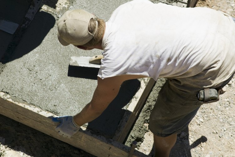 Como usan cables eléctricos y un suministro de energía, hay un gran riesgo de accidentes durante un trabajo de construcción.