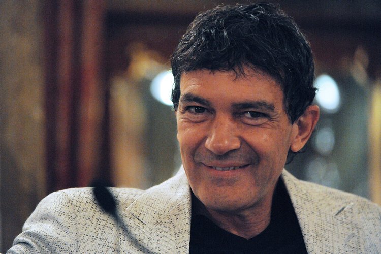 Antonio Banderas.