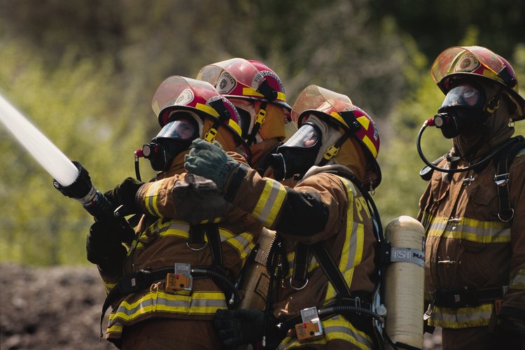 Los bomberos juran respetar "el camino elegido de la vida de mis conciudadanos".
