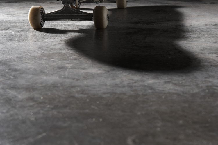 Puedes romper un piso de concreto con un cincel.