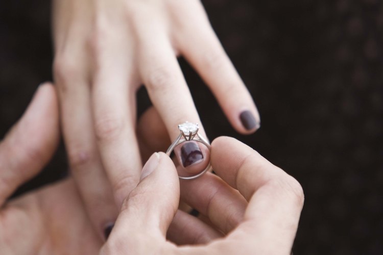 Si estás interesado en un anillo de castidad de diamante, tendrás que pagar mucho.