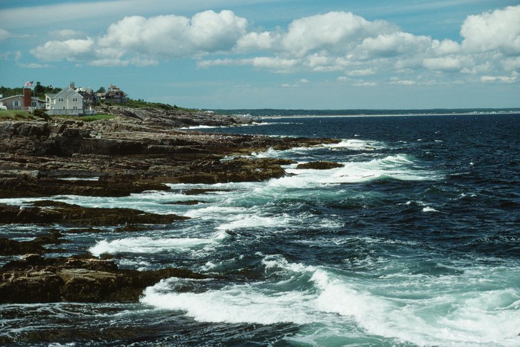 Las costas rocosas de Maine esconden un montón de hermosos cristales de mar.