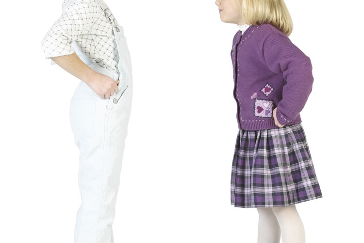 Acepta que tu hijo tiene problemas de conducta agresiva y actúa en lugar de hacer como si no pasara nada.