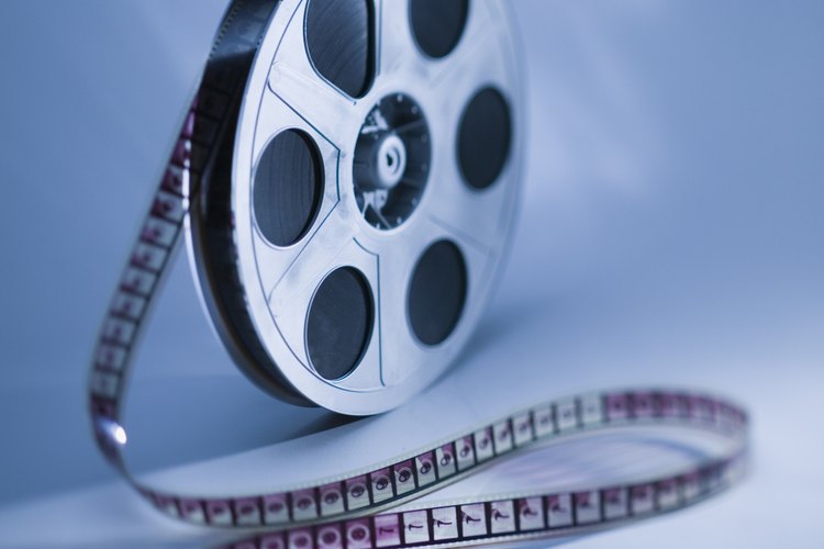 El celuloide va por el camino de los dinosaurios, por lo cual los proyeccionistas de cine necesitan habilidades que se transfieran bien.