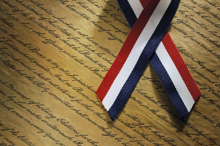 Los artículos de la Confederación gobernaron Estados Unidos del 1 de marzo de 1781 hasta que fueron reemplazados por la Constitución el 4 de marzo de 1789.