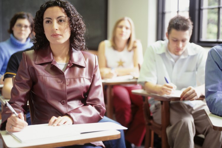 Hay diferentes carreras universitarias que brindan herramientas para ser coordinador de trabajo.