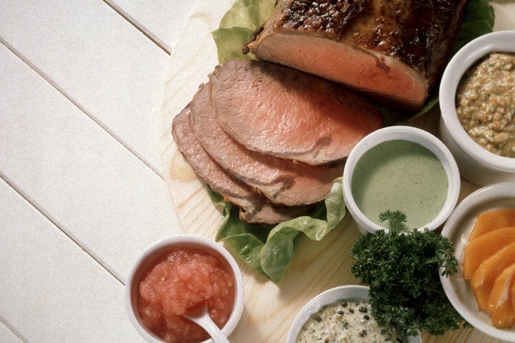 Haz carne asada el domingo y utiliza las sobras para emparedados, estofados o guisos.
