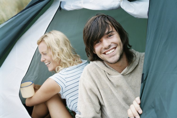Sea en una tienda de campaña o en un coche vivienda, Newport Beach y sus alrededores ofrecen excelentes opciones para acampar.