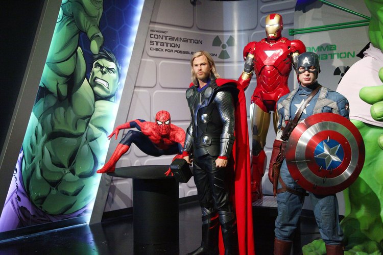 Superhéroes de cómics.