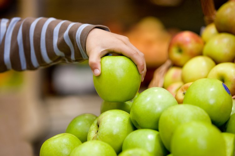 Comer un bocadillo rápido y nutritivo justo antes de ir a dormir puede tener beneficios nutricionales.