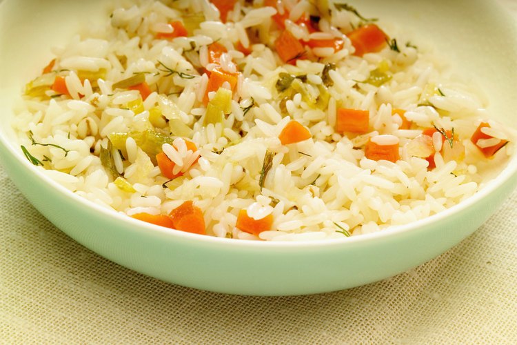Agrega las sobras de tu heladera a tu arroz frito.
