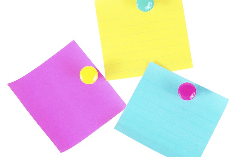 Escribe con anticipación los números del 1 al 20 (o hasta el número de participantes) en tarjetas.