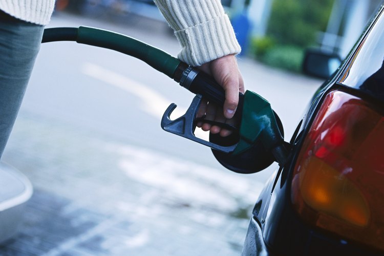 El escape de los vapores de combustible contribuye a los dañinos gases de efecto invernadero.