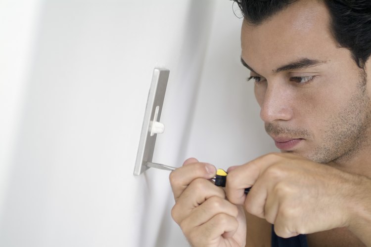 Un llave de luz te permite controlar si una luz está encendida o apagada sin importar la cantidad de interruptores que cumplen esta función.