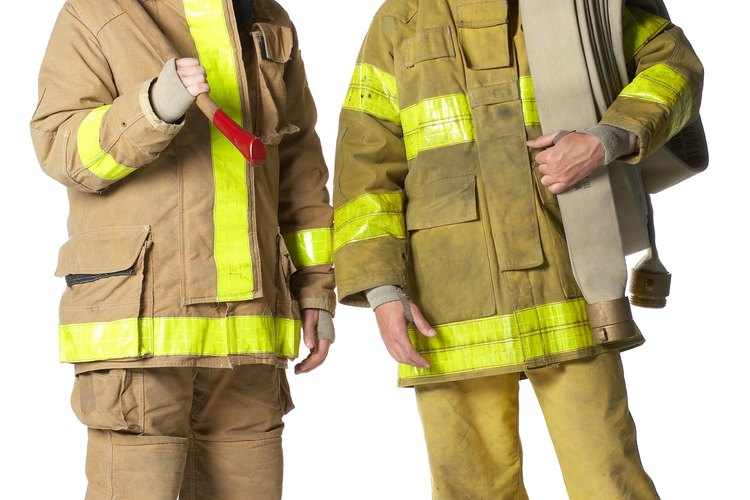 Los despachadores deben tener conocimientos sobre áreas relacionadas con los incendios cómo búsqueda y rescate.