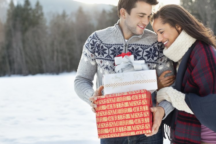 Haz que el evento para recaudar dinero tenga un tema navideño.