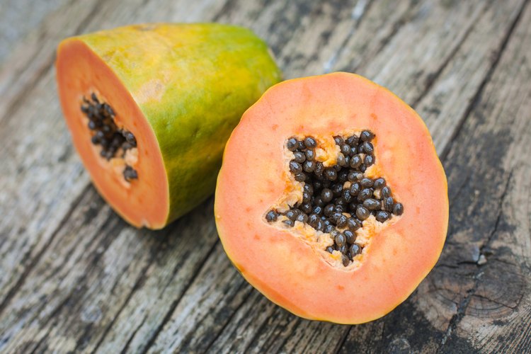 Los beneficios que la papaya aporta para la salud son sorprendentes.