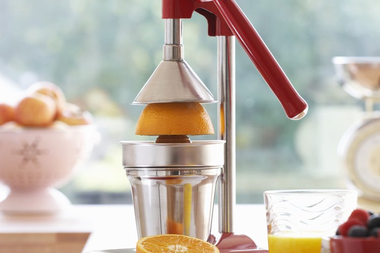 El jugo de naranjas recién exprimidas conserva un mayor número de nutrientes.