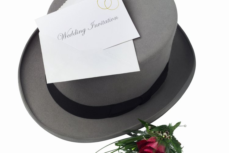 Crea tus propias invitaciones para tu boda usando las plantillas de Microsoft Office.