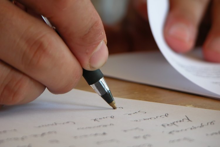 Cómo escribir una carta para alguien que está en un retiro