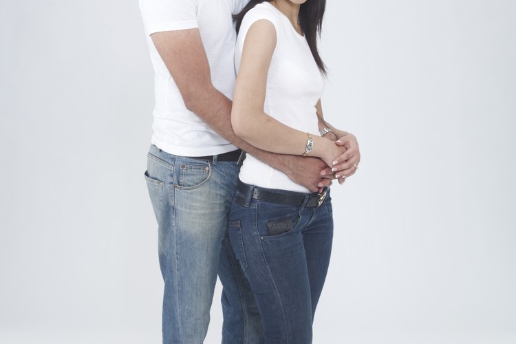 Hoy en día, los pantalones vaqueros son usados por hombres, mujeres y niños.
