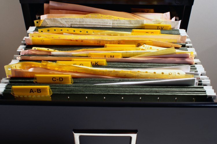 Los sistemas de archivo numéricos asignan números a cada archivo o información de registro que contiene.
