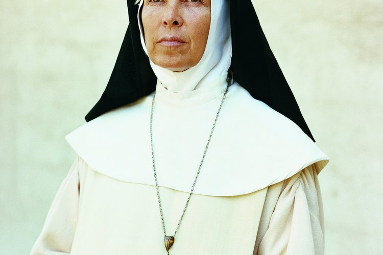 Los miembros de órdenes religiosas han sido reconocidos por sus actos nobles.