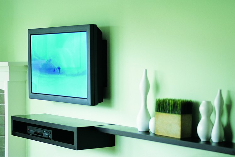 Los anclajes de pared resistentes mantienen los soportes que aseguran el televisor y las estanterías fijadas a las paredes de interior ahuecadas.