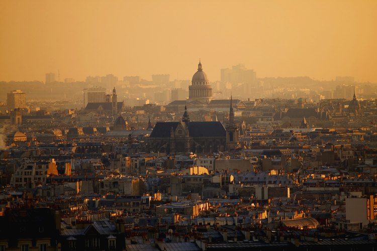 París es el hogar de la alta moda y de la casa Dior.