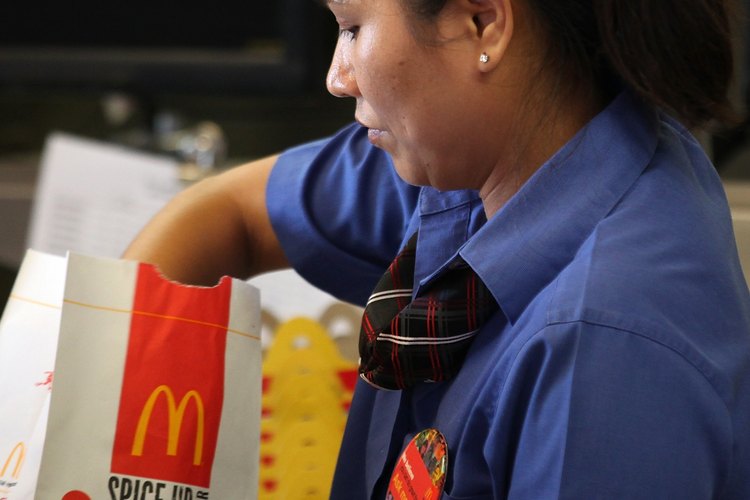 Muchos gerentes de McDonalds empezaron como miembros del equipo.
