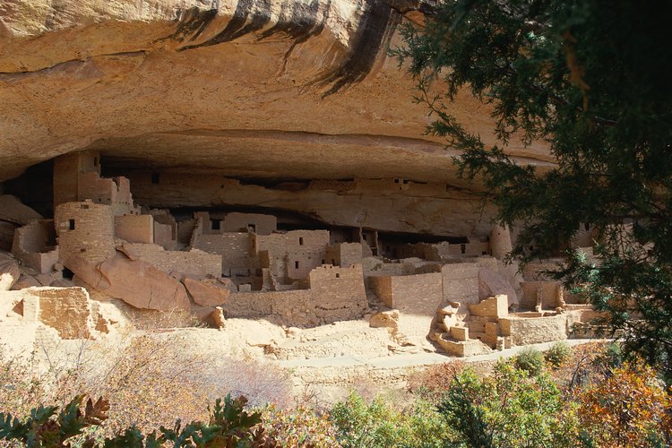 La tribu Pueblo ha habitado extensas viviendas en los acantilados.