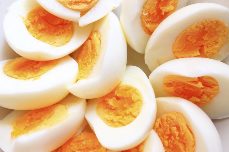 Cuánto tiempo se tarda para hervir unos huevos.