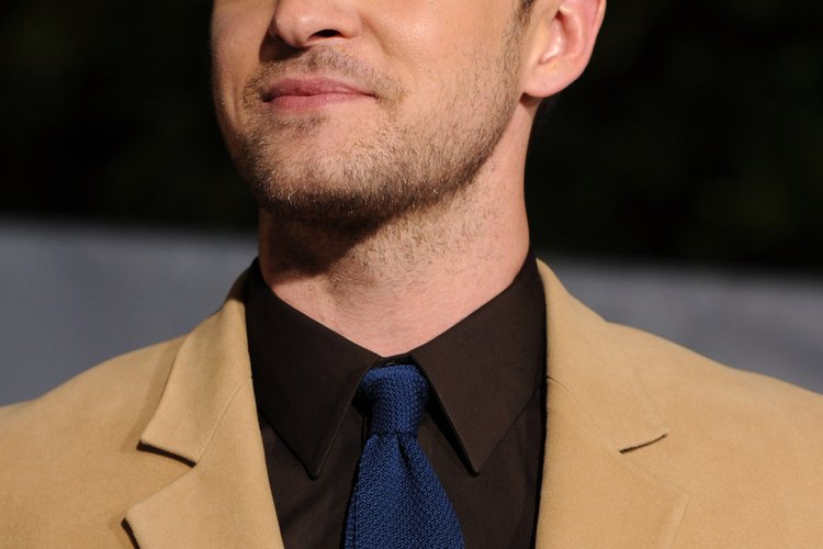 Justin Timberlake lució una corbata de seda en el estreno de una película en el 2011.