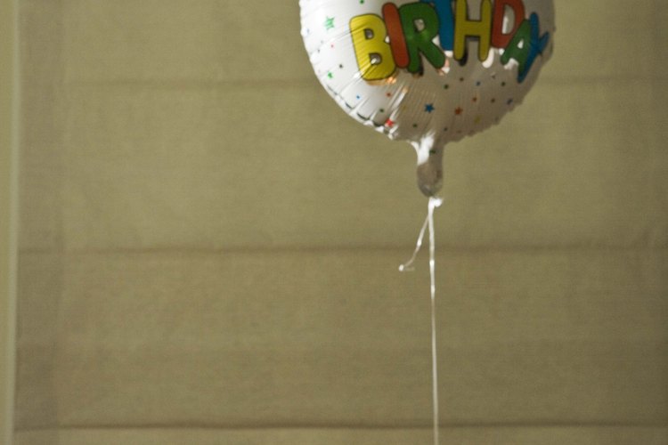 Hay varias maneras de celebrar un cumpleaños 25 de forma económica.