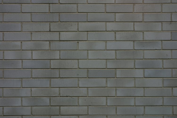 Un muro de retención puede ser una alternativa a una pared de cemento sólido.