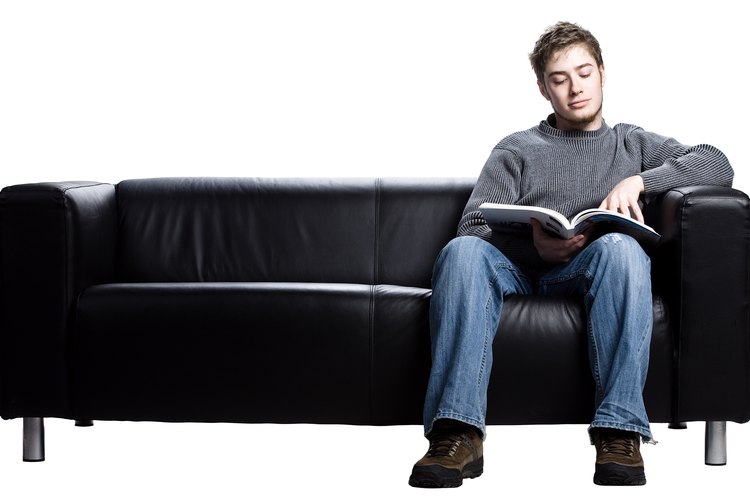 Lee los los libros más recientes a los que puedas acceder sobre la inversión en bienes raíces.