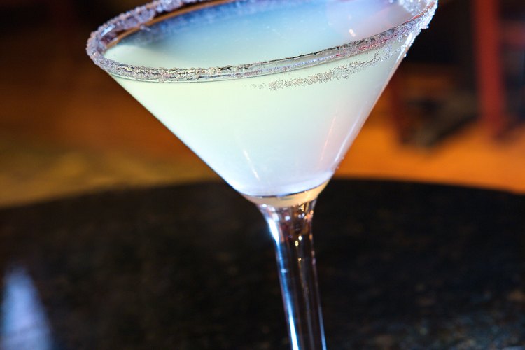 Haz tus propios martinis en tu casa.
