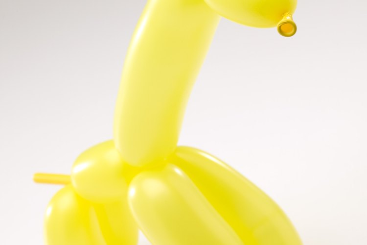 En los animales de globo sencillos se puede usar HI-FLOAT y helio.
