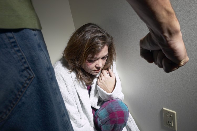 La violencia doméstica afecta no sólo a la víctima, sino también a los hijos.