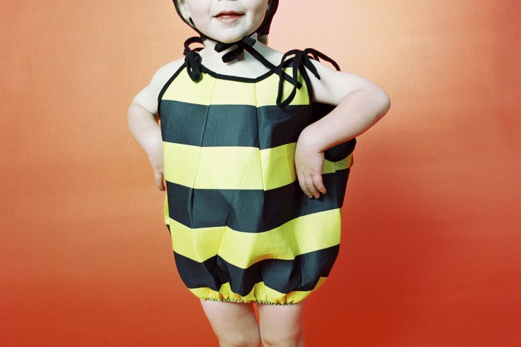 Las rayas negras y amarillas de una abeja pueden ayudarte a enseñar a tu hijo acerca de los patrones, un importante concepto matemático precoz.