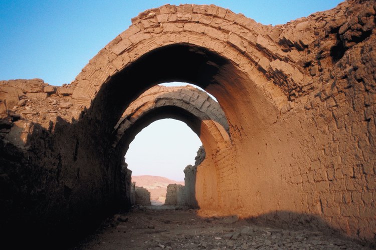 Los ladrillos de barro eran una mezcla de barro y paja secada al sol.