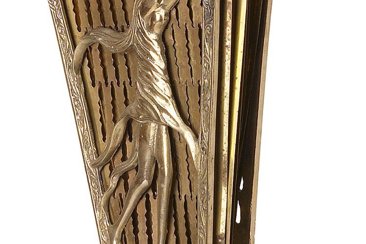 Remueve la pátina verde de tus estatuas de bronce.