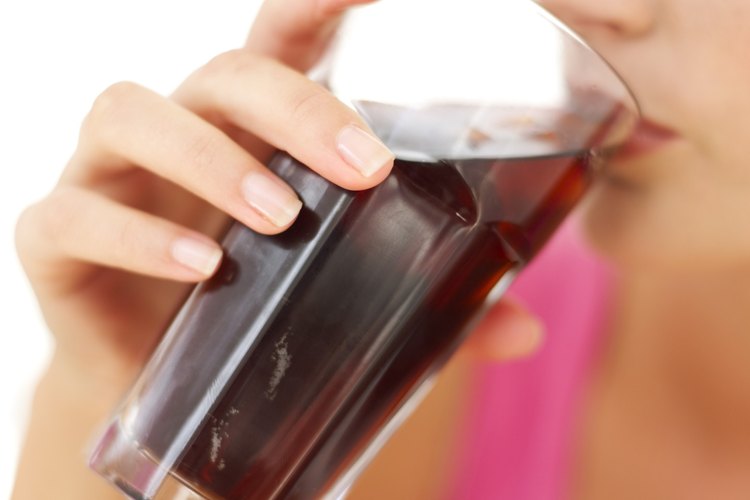 La cafeína también se cuestiona debido a la posibilidad de que sea más nociva que beneficiosa cuando se trata de la salud integral.