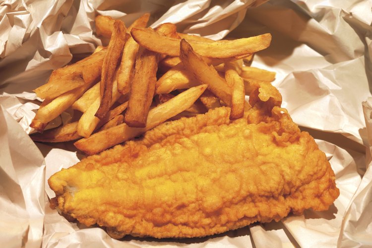 Pescado y papas fritas.