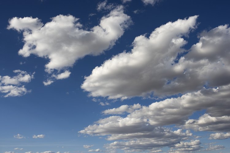 Las nubes nimbus de medio nivel señalan una posible tormenta.