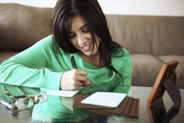 Escribe notas de agradecimiento.