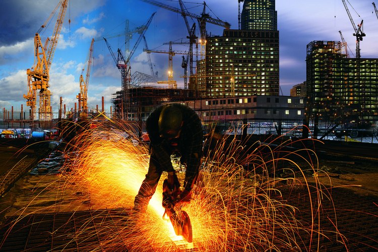 Los costos de construcción se contabilizan a través de un sistema de contabilidad de proyectos.