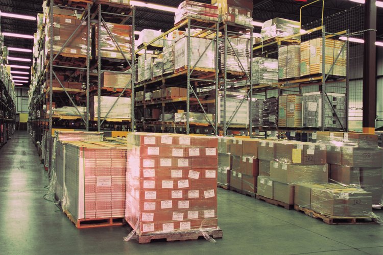 El almacén debe estar ordenado para que los productos se localicen fácilmente.