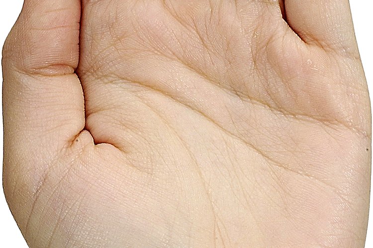 Si tocas los terminales del condensador, la tensión almacenada pasará a través de la piel, y te dará una descarga.