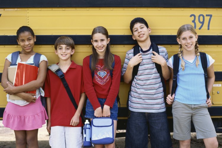 Existen muchos efectos del crimen y la violencia en los niños escolares.